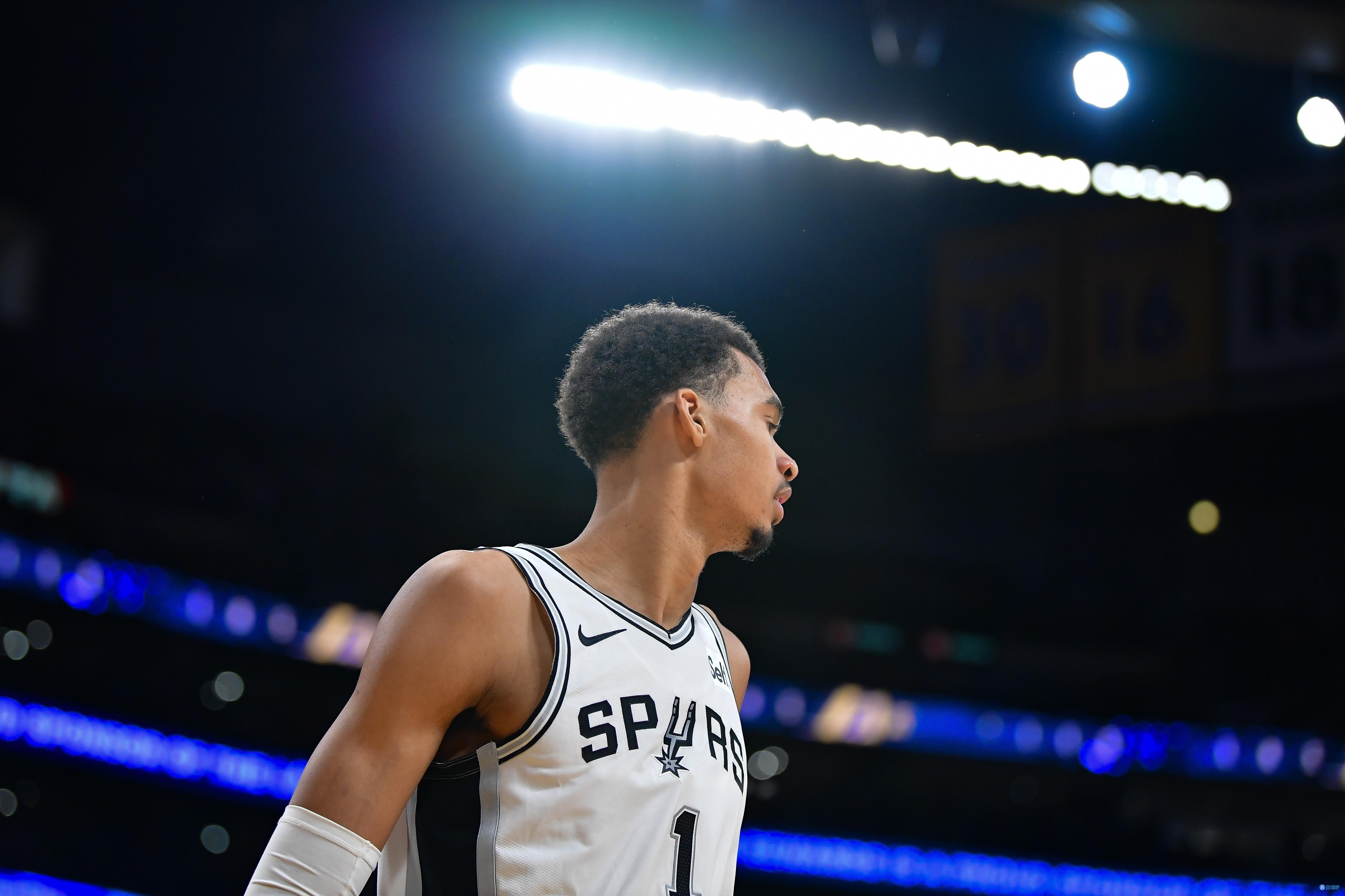 od体育网页版登录入口-马刺新秀连续比赛展现实力，成为球队新希望