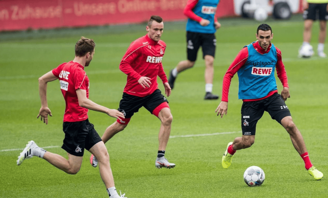 od体育地址-包含莱比锡红牛队现在在足球场上展现出强大实力的词条