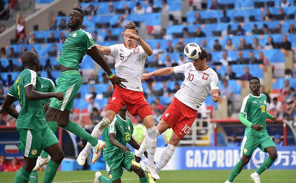 关于荷兰队在欧国联比赛中遭遇困境，陷入淘汰危机的信息